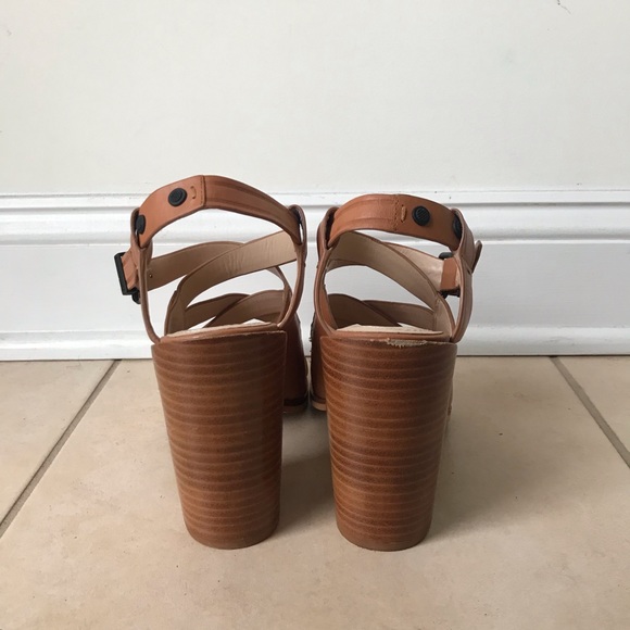 Calvin Klein Jeans Tan Sandals - Picture 2 of 4